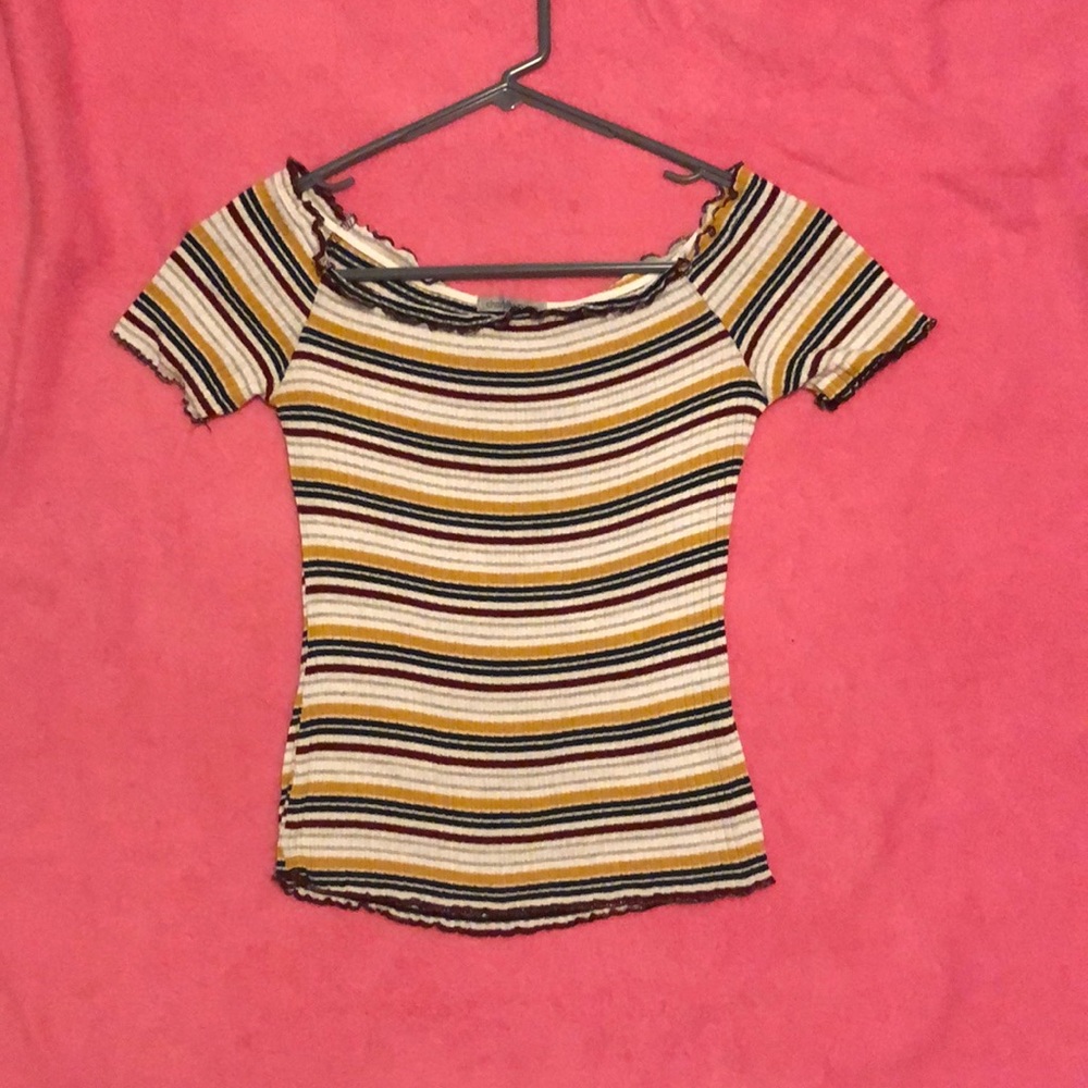 Red/gray/white/navy crop too